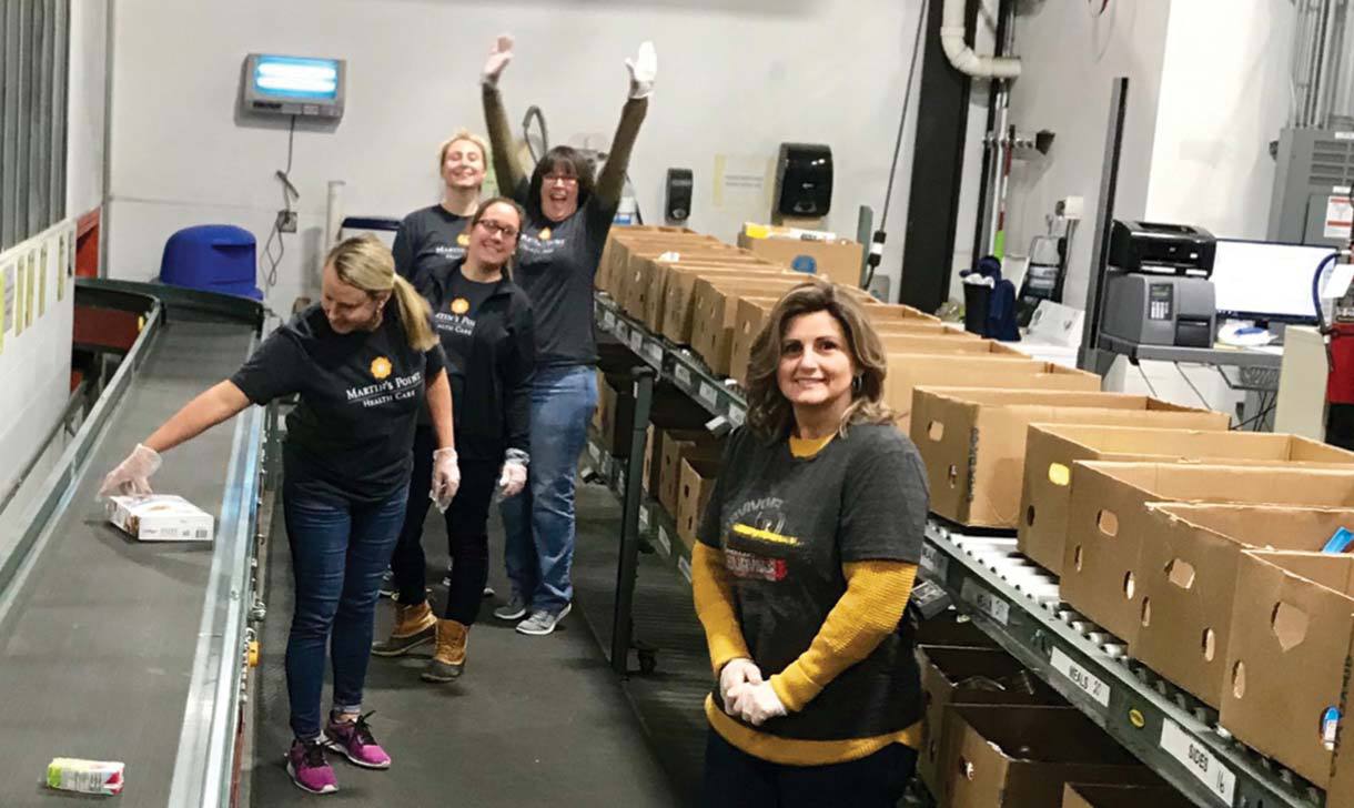 Martins Point employees volunteer at Good Shepard