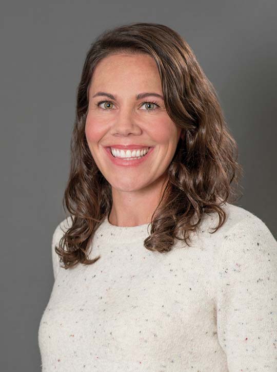 Anne Thomas Headshot