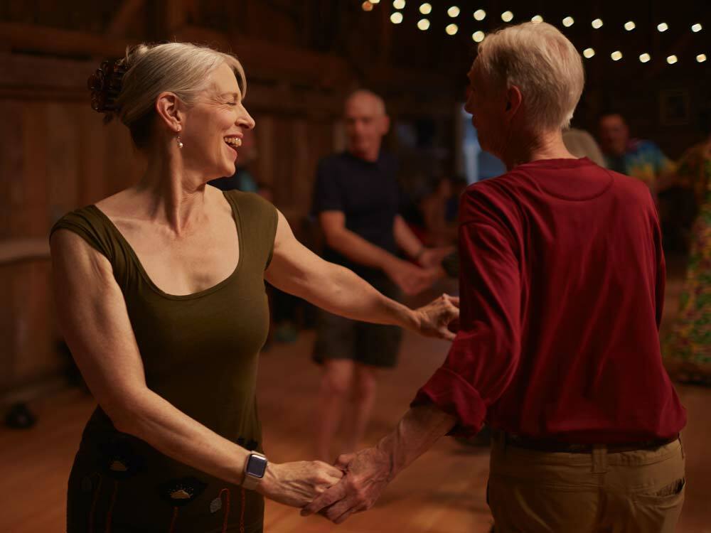couple dancing