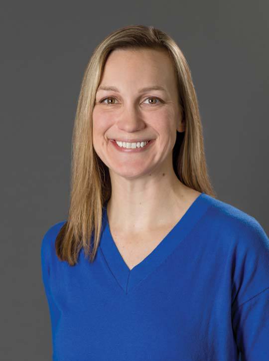 Carly Knight Headshot